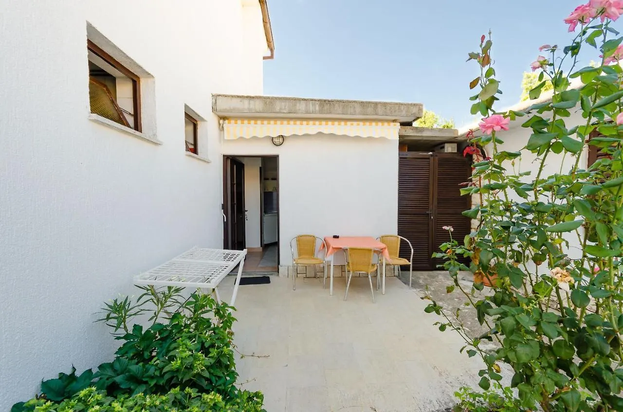 Apartments Ivanka Krk Town 0*,  Croazia