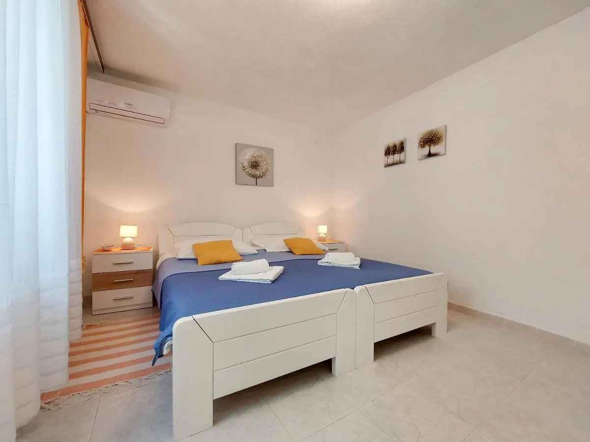 Apartments Ivanka Krk Town