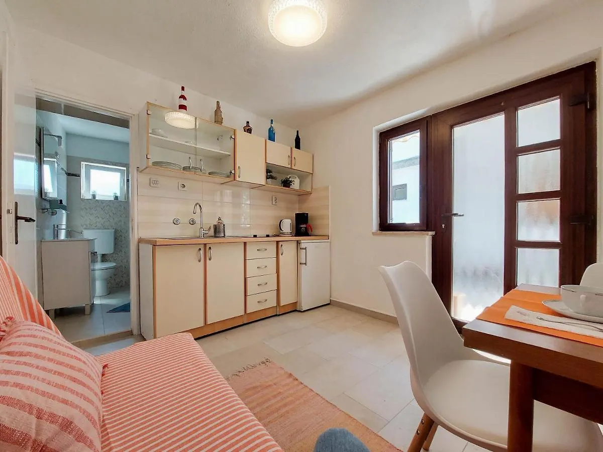 Apartments Ivanka Krk Town Croazia