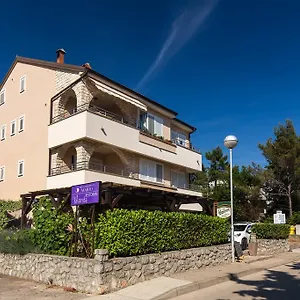 3* Couette-café Mario